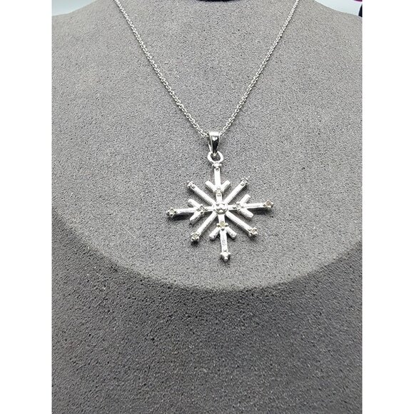 Sterling Silver Diamond Snow Flake Pendant Necklace 18" 925 Chain Unsigned - Picture 1 of 11